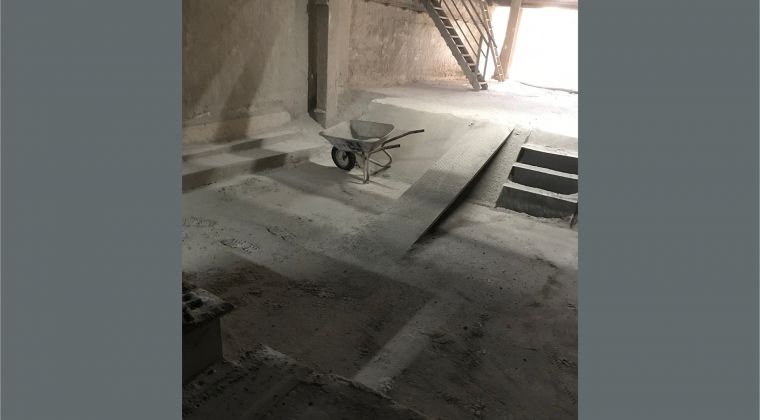 EFFICIENT CONVEYOR BELT CLEANING